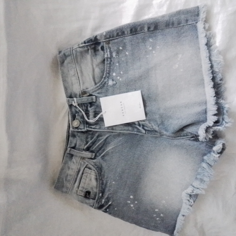 KanCan Hayley High Rise Frayed Hem Bleached Shorts - Size 3/25